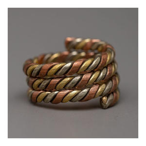 แหวนทองเหลืองทรงเสน่ห์สไตล์ราชวงศ์2025ดีไซน์คลาสสิกหรูหราและทันสมัย - Product Image 6