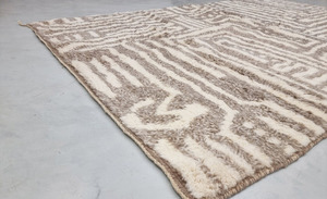 Tapis Berbère Marocain Noué à la Main Unique Design Moderne 8x10 Laine Marron pour Salon Fait à la Main par des Artisans - Product Image 2