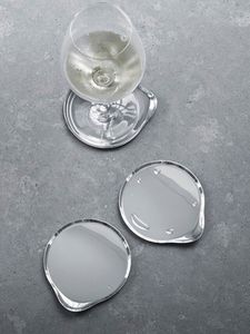 Dessous de verre rond en métal gravé personnalisé avec noms, dates et logos cadeau parfait pour les proches et les événements - Product Image 5