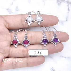 แหวนพลอยช่างฝีมือทำจากเงินและเครื่องประดับเงินสเตอร์ลิง - Product Image 1