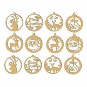 Ornements suspendus de Noël en bois artisanal décor d'arbre rustique fait à la main pour la maison de vacances - Product Image 1