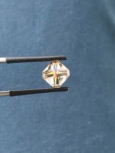 Diamant naturel de 2,07 carats, couleur brun orangé foncé fantaisie, taille radiant, finition polie, qualité de taille EX, dureté 10/10, pour bijoux - Product Image 2