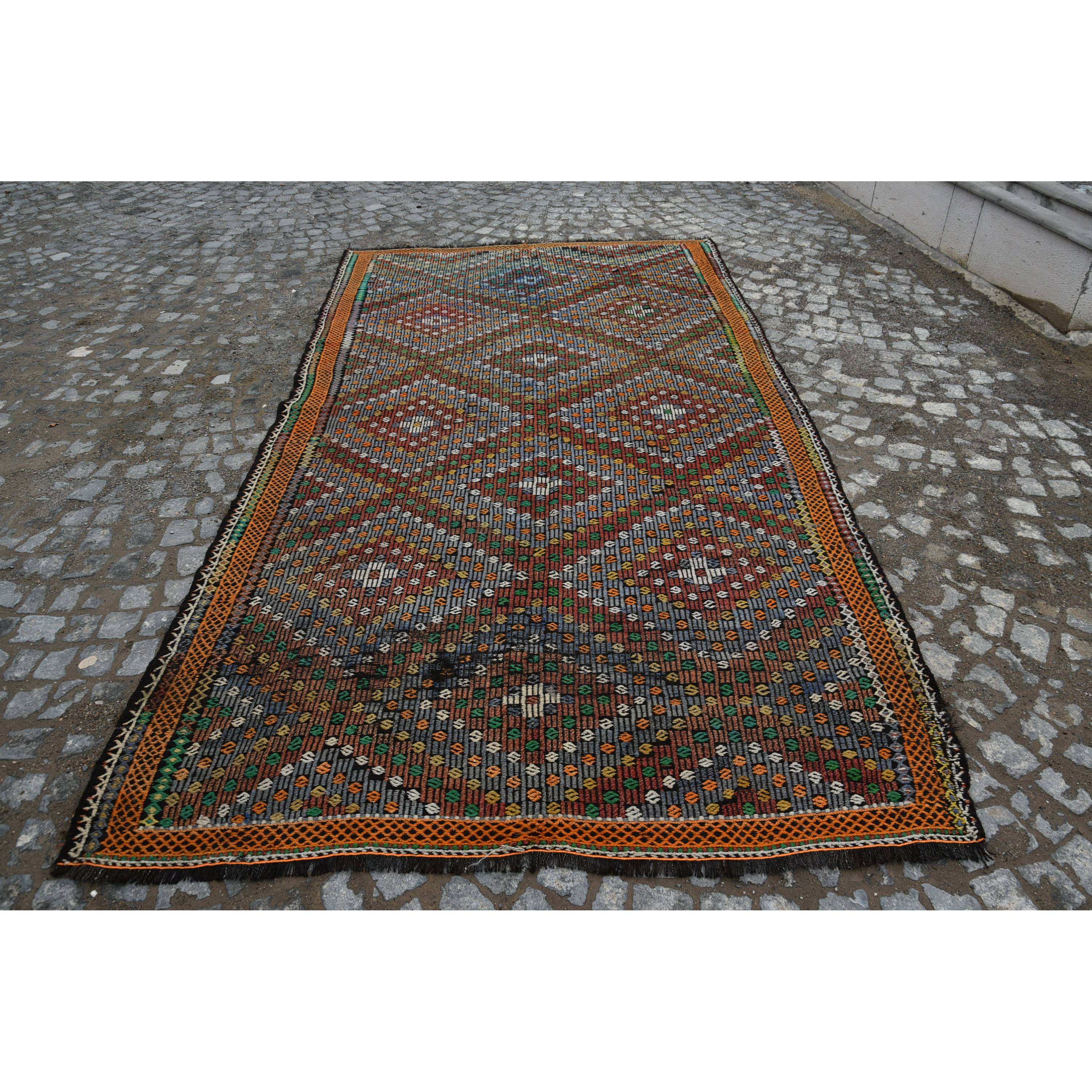 สีน้ำตาล