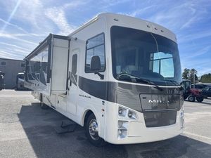2020-2023 2022 Used Coachmens RV Mirada 35OS MotorHome Class A with Toilet Bathroom Spacious Interiors Export Worldwide - Product Image 6