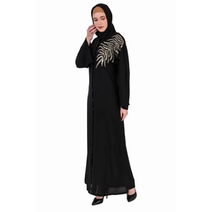 Abaya de Dubái Modesta con Bordado de Hojas Doradas, Diseño Abierto al Frente, Largo hasta el Suelo y Silueta Recta - Product Image 4