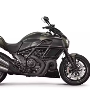 Moto sportive Ducati Diavel Carbon 2026 PRÊTE À LA VENTE – Offre spéciale - Product Image 1