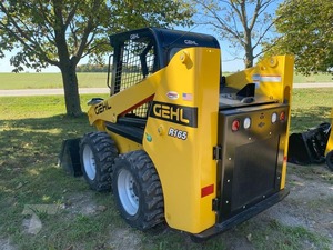 Chargeuse sur pneus Gehl R165, diesel, 4 roues motrices, moteur diesel jaune et composants d'origine - Product Image 5