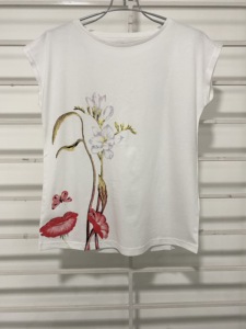 T-shirt à manches courtes imprimé 100% coton pour femmes à la mode pour un usage quotidien - Product Image 2