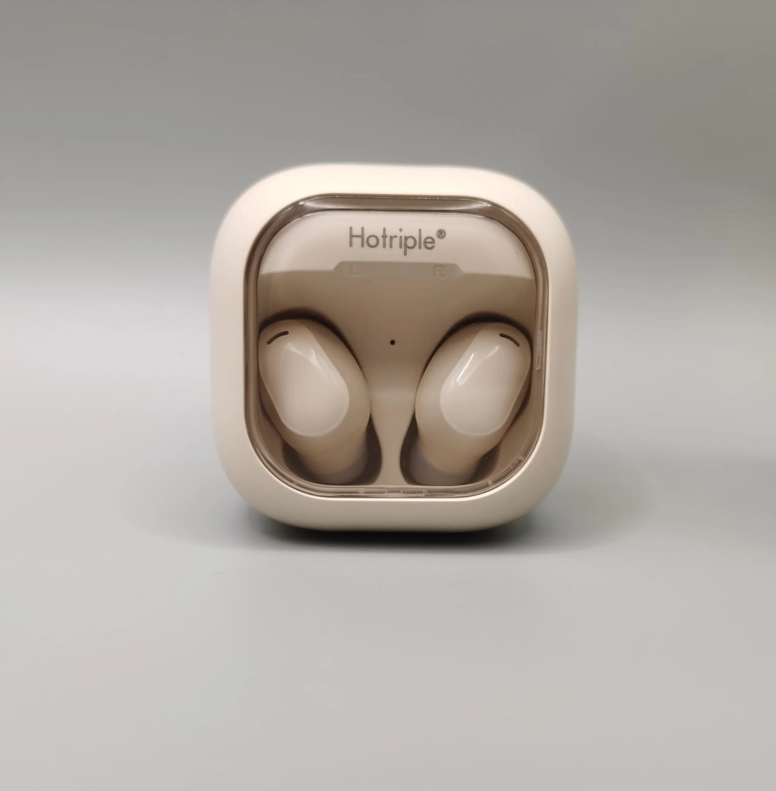 Hotriple C19 earbud nirkabel Mini, Headset earbud tanpa kabel dengan tampilan bagus 200mAh kotak pengisian transparan