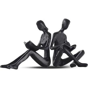 Figuras de pareja de metal que encarnan la profundidad emocional y transforman espacios vacíos en entornos con significado emocional. - Product Image 2