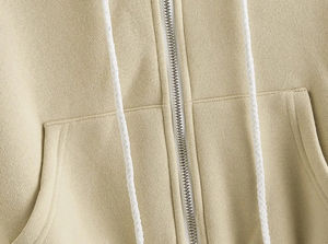 Ventes en gros de sweats à capuche courts pour femmes avec logo personnalisé, sweats à capuche courts en coton pour femmes, sweats à capuche courts à la mode, taille plus, conception OEM - Product Image 5