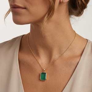 จี้รูปทรงแปดเหลี่ยมสีเขียวมรกตจากหยกกรีนออนิกซ์ ตัวเรือนเงินแท้ 925 ชุบทอง ดีไซน์น่ารัก เหมาะเป็นของขวัญสำหรับเดือนพฤษภาคม - Product Image 5