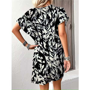 Robe courte à manches chauve-souris et col en V pour femme, motif Supreme, 37265 - Noir - Product Image 4