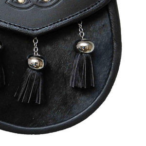 ชุดกิลท์สก็อตแบบใหม่ สีสันหลากหลาย หนังแท้ พร้อมลายสิงโตและพู่ห้อย  กระเป๋าสปอร์ราน บริการ OEM - Product Image 4