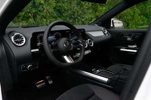 รถเมอร์เซเดส-เบนซ์ GLA 200 มือหนึ่ง/มือสอง เครื่องยนต์เบนซิน 2.0 ลิตร 120 กิโลวัตต์ (163 แรงม้า) เกียร์อัตโนมัติ สีขาว - Product Image 2