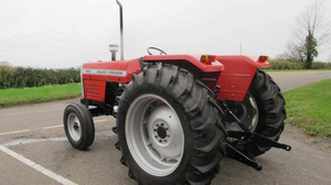 รถแทรกเตอร์ Massey Ferguson390 รุ่น 291 สภาพดีเยี่ยม คุณภาพเยี่ยม ราคาดีที่สุด มีทั้งแบบมือสองและใหม่ ระบบขับเคลื่อน 4 ล้อ ซื้อเลย! สินค้ามีจำนวนจำกัด - Product Image 3