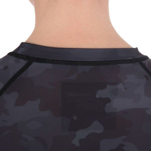 เสื้อแรชการ์ดเด็กแบบใหม่ ระบายอากาศได้ดี ป้องกันแบคทีเรีย เป็นมิตรกับสิ่งแวดล้อม สีพื้นเรียบ 220 GSM ทรงพอดีตัว สไตล์ MMA - Product Image 4