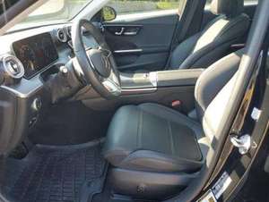 Compre un Auto en Japan Auto 2022: SEDÁN CLASE C 300 USADO DE PRIMERA CALIDAD, TAMAÑO MEDIO, CON UN MOTOR POTENTE PARA UN MANEJO ÁGIL Y UNA CONDUCCIÓN SUAVE - Product Image 2