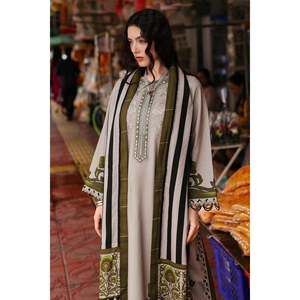 Camisas estampadas Charizma-3PC Khaddar con dupatta y pantalones para primavera/verano-BIC-2664 - Product Image 3