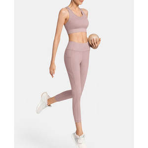 Ropa deportiva de gimnasio para mujer de alta calidad Conjunto de Yoga de entrenamiento de secado rápido con tops largos en ropa de fitness de tamaño XL - Product Image 2
