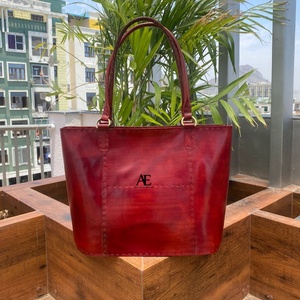 Nuevo bolso de mano personalizado de cuero rojo para mujer, bolso de lujo de cuero Crazy Horse genuino hecho a mano, bolso de hombro rojo con cremallera - Product Image 1