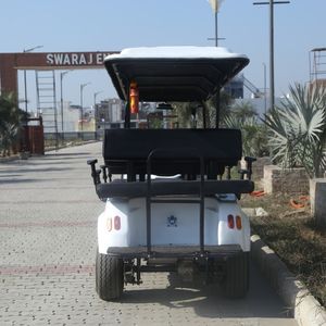 Lanzadera eléctrica de 12 pasajeros | Rendimiento del carrito de golf | Paseo en carrito de golf eléctrico Premium - Product Image 4