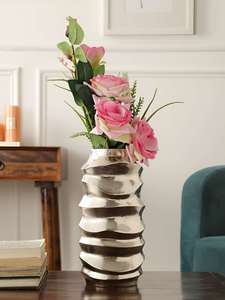 Vase à fleurs moderne en aluminium de couleur argentée Vase de qualité supérieure au design unique pour mariage et restaurant - Product Image 2