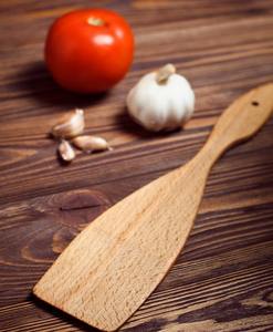 Cuillère en bois de qualité supérieure pour un usage quotidien dans les cuisines domestiques et les restaurants, disponible à un prix abordable en provenance d'Inde - Product Image 6