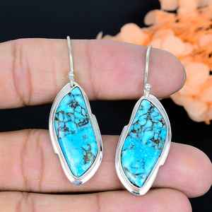 Boucles d'oreilles en turquoise faites à la main, bijoux en argent sterling 925, cadeau élégant pour femme - Product Image 1