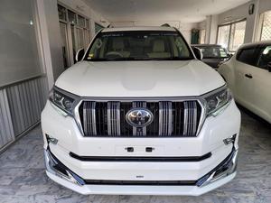 โตโยต้า แลนด์ ครุยเซอร์ TX.L รุ่นฉลองครบรอบ 70 ปี ปี 2022 สภาพดี มือสอง - Product Image 2