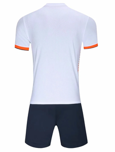 Nouveau maillot de football personnalisé OEM Streetwear Style pour hommes ensemble uniforme de football de football personnalisé pour vêtements de sport et d'équipe - Product Image 3