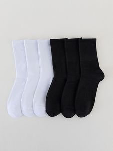 Chaussettes longues pour femmes, coupe douce, coton riche, respirantes, extensibles, port régulier, pack multicolores - Product Image 4