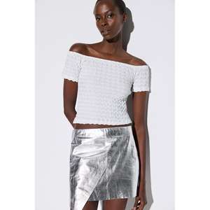 Blusa de Crepé con Hombros Descubiertos - Product Image 2