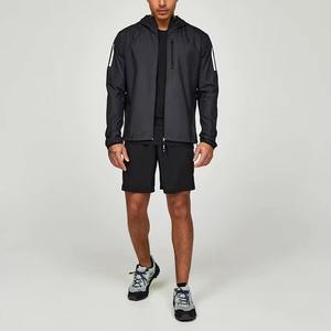 Conjunto de cortavientos y pantalones cortos con capucha y cremallera de dos piezas personalizado para hombre, ropa de calle de nailon/poliéster para hombre, nuevo estilo 2025 - Product Image 6