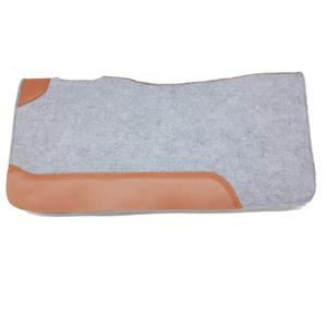 Tapis de selle Western synthétique intelligent de vendeur en gros avec couleur noire unie pour les utilisations de courses de chevaux par les exportateurs indiens - Product Image 1