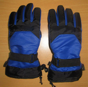 Vente en gros de gants de ski chauds d'hiver isolés en cuir polyester et PU pour les sports de plein air pour le snowboard du Pakistan - Product Image 5