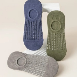 Calcetines de barco finos informales de moda de verano para hombre, diseño de malla Invisible fresco para pies poco profundos, calcetines casuales cómodos para hombre - Product Image 5