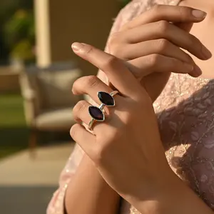 Anillo de Plata 925 con Granate para Mujer, Anillo Elegante con Topacio de Corte Ovalado, Joyería Fina con Piedra Preciosa Natural de Alta Calidad - Product Image 2