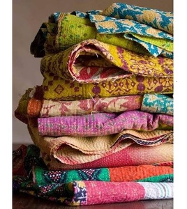 Al por mayor: Bufandas Kantha vintage estampadas orgánicas, chales de invierno de algodón hechos a mano, dupattas, bufandas estilo boho indio y estolas para mujer y hotel - Product Image 1