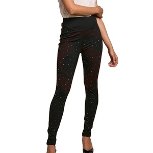 Nouveautés Leggings de yoga en strass solides, respirants, à séchage rapide, taille élastique, personnalisez votre propre design, vente chaude pour femmes - Product Image 1