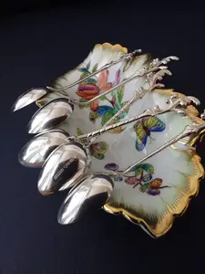 Ensemble de cuillères en acier inoxydable élégant en argent avec finition de qualité supérieure, parfait pour les événements de mariage et les fêtes en Inde - Product Image 4