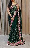 Sari de cérémonie de haute qualité, dernier cri, en faux georgette lourd, orné de sequins et de broderies.