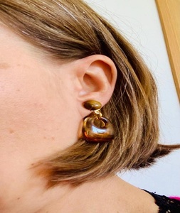 ต่างหูแฟชั่นสแตนเลสห่วงกลมเรซินชุบทองหลากสีเครื่องประดับเรขาคณิตทันสมัย - Product Image 1