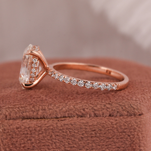 Anillo de diamante cultivado en laboratorio de oro macizo de 18 quilates, juego de pavé de Halo oculto, compromiso de oro rosa de corte ovalado de estilo clásico con certificado IGI - Product Image 2