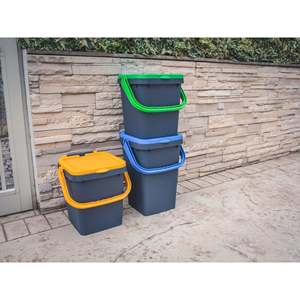 Seau de rangement en plastique recyclé Ecoplast 20L, rectangulaire, avec couvercles multicolores (jaune/vert/bleu), utilisation intérieure/extérieure, fabriqué en Italie - Product Image 2