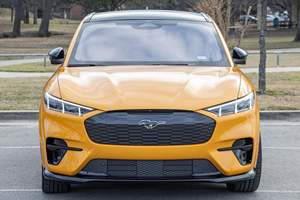 Mustang Mach-E GT Performance 2021, 480 chevaux, double moteur, transmission intégrale, suspension Magneride - Product Image 3