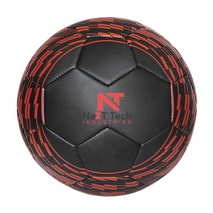 Tech Industries Ballon d'entraînement de football Matériau PU à des fins d'entraînement avec un design personnalisé et un logo personnalisé - Product Image 1
