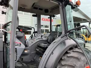 Tracteur agricole Kubota 091HDC12 avec alimentation 93 ch disponible - Product Image 6