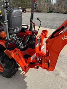 Kubota tracteur avec chargeur et godet B2601 tractopelle tracteur b2061 - Product Image 4