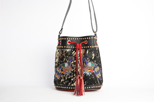 Bolso de hombro cruzado de cuero genuino, mochila con cierre de dibujo con cremallera, decoración bordada diseñada por pavo real para mujer y Niña - Product Image 2